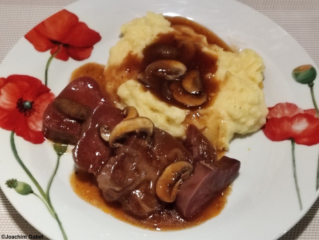 beef-tongue-in-madeira-wine-rinderzunge-in-madeira-food-and-travel