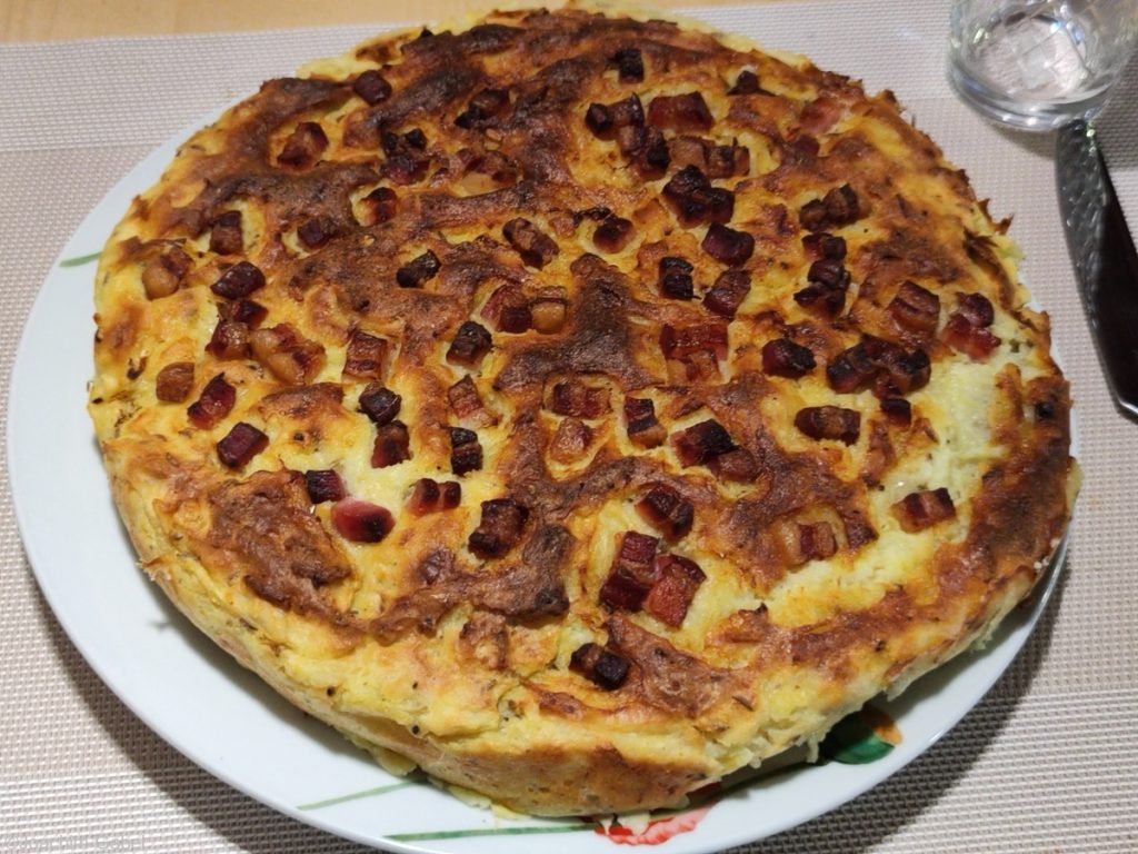 Salt cake – Salzekuchen, Blatz oder Bloaz – Food and Travel