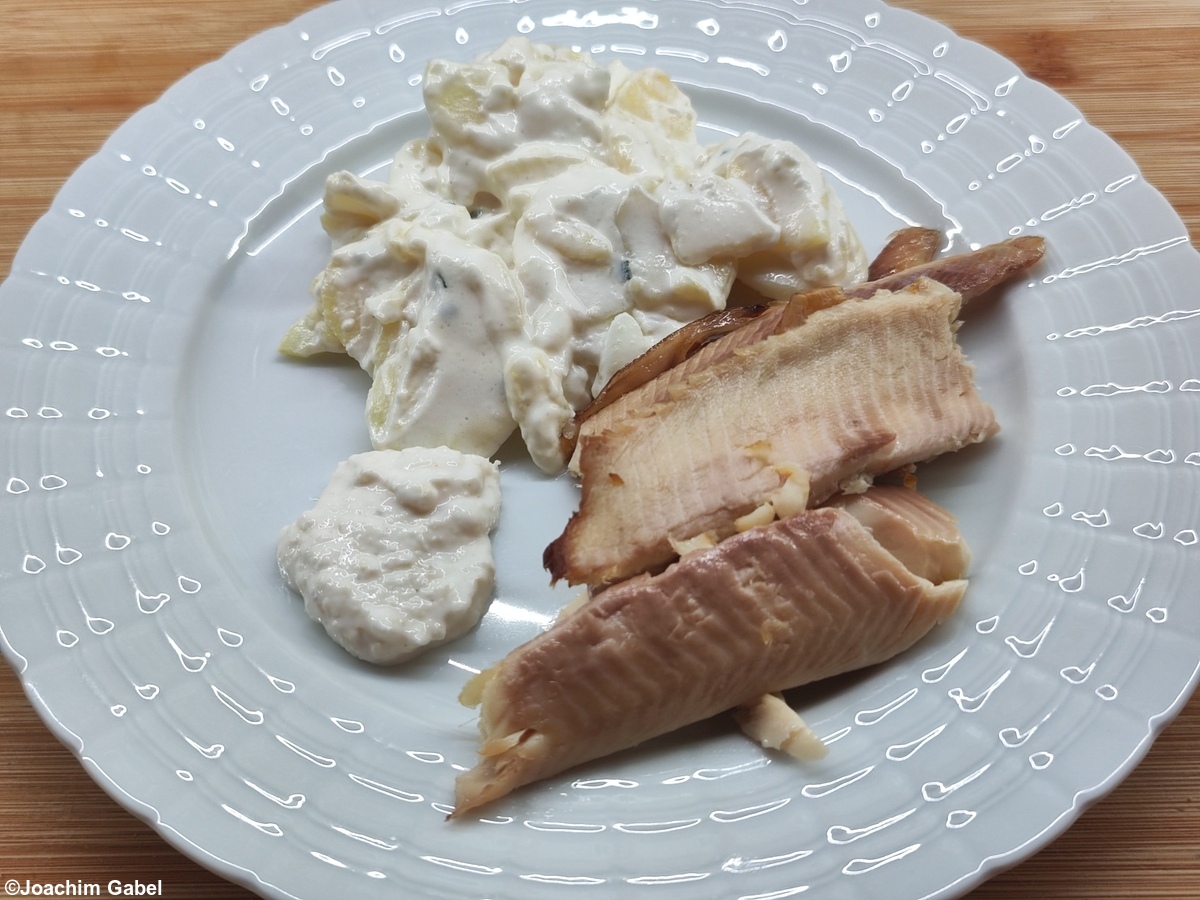 Smoked trout – Geräucherte Forelle